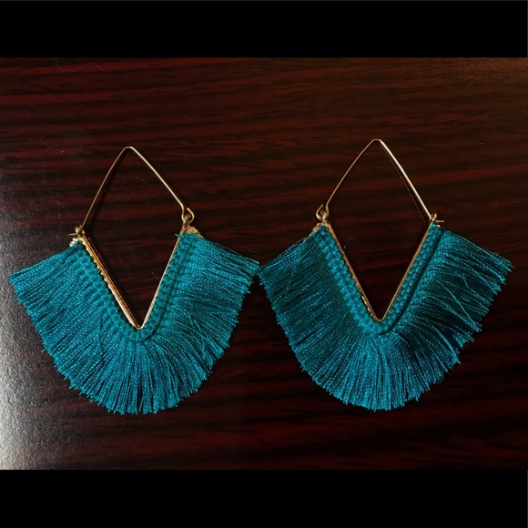 Triangular Tassel Earrings! - Picture 6 of 8